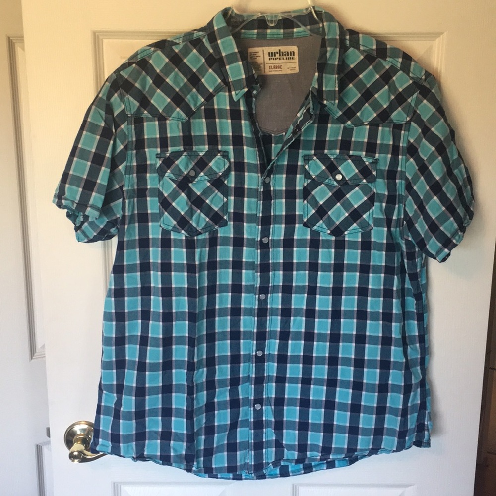 Men’s blue plaid shirt